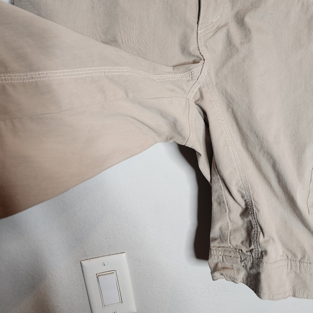 Kuhl Splash Cargo Bermuda Hiking Tan Shorts 6 Pockets Women's Size 12 - Picture 14 of 16